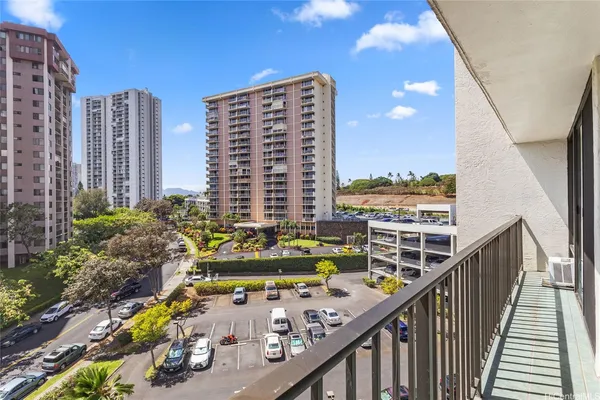 $360,000 | 98-500 Koauka Loop, Unit 8N, Aiea, HI 96701