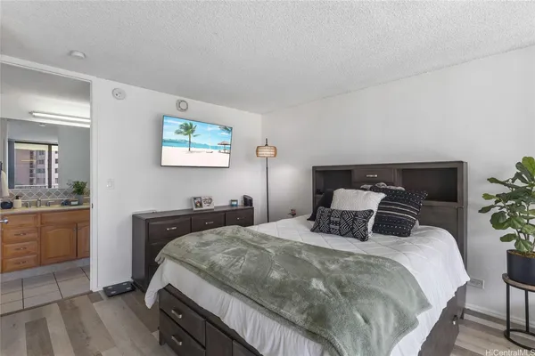 $360,000 | 98-500 Koauka Loop, Unit 8N, Aiea, HI 96701
