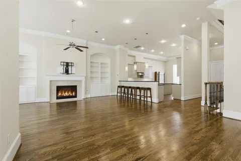 $599,999 | 2707 Cohn Trails Lane, Houston, TX 77007