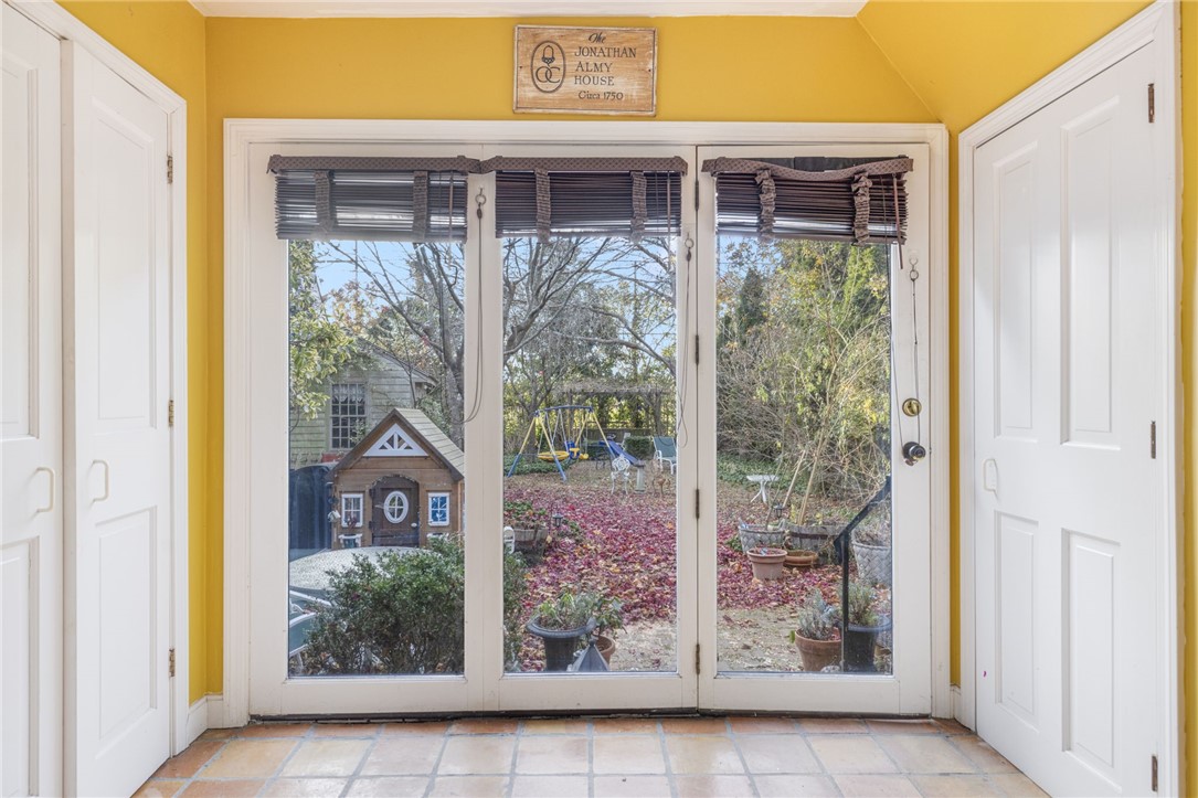 73 Thames Street, Unit 1 Newport, RI 02840 - Photo 14 of 46