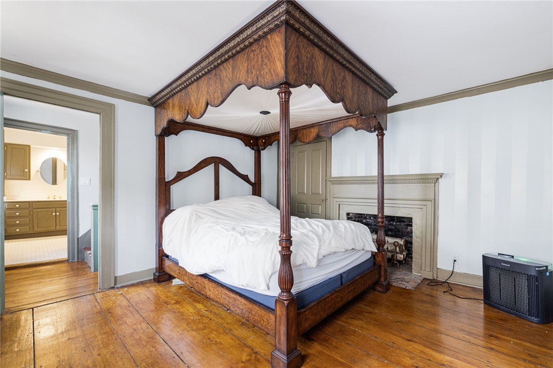 73 Thames Street, Unit 1 Newport, RI 02840 - Photo 32 of 46