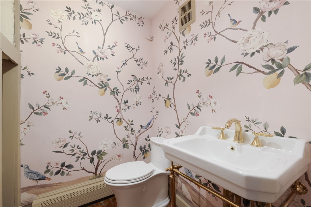 73 Thames Street, Unit 1 Newport, RI 02840 - Photo 36 of 46