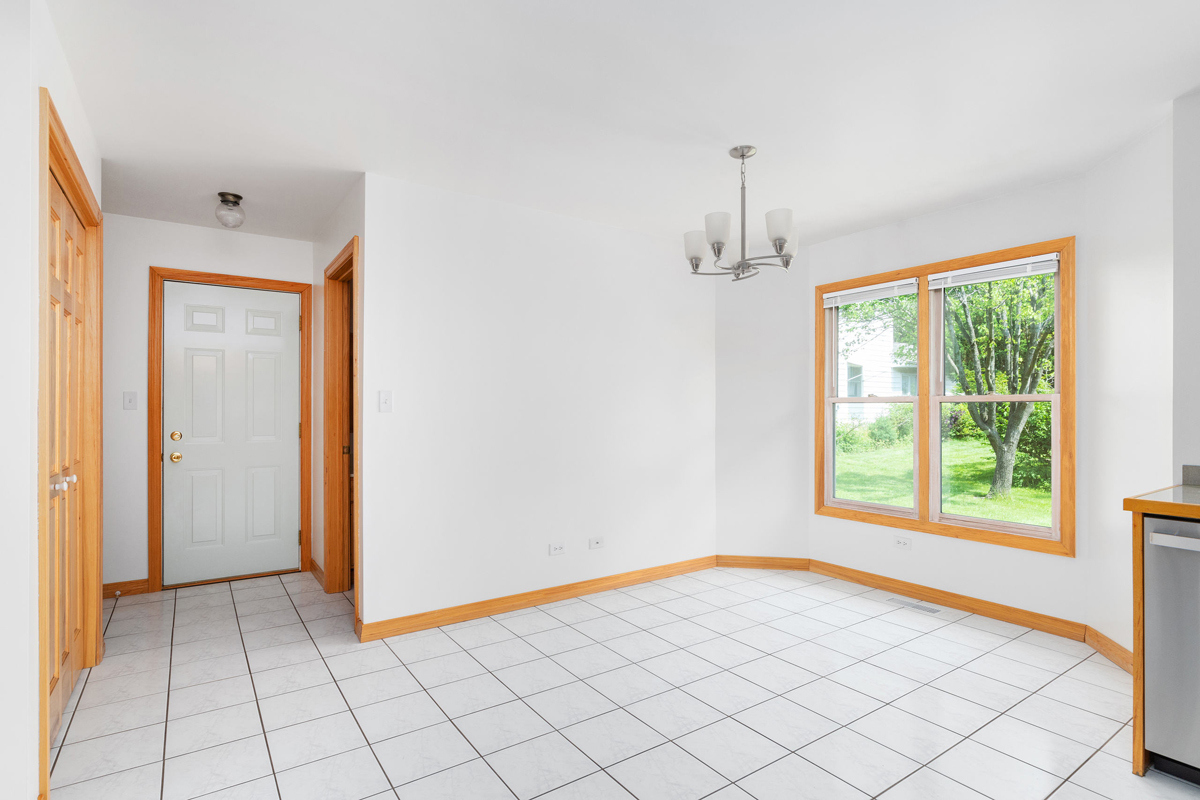 426 East 5th Street Lockport, IL 60441 - Photo 8 of 20