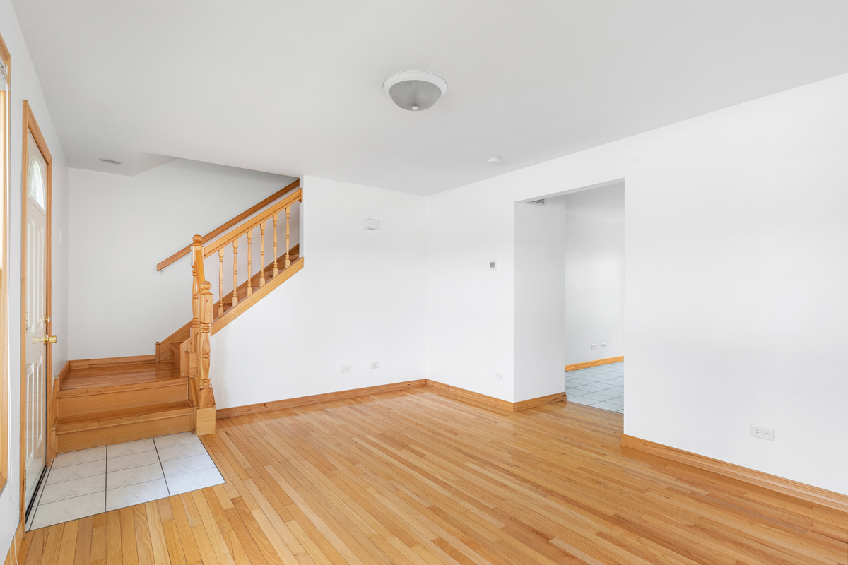 426 East 5th Street Lockport, IL 60441 - Photo 10 of 20 a view of entryway and hall with wooden floor