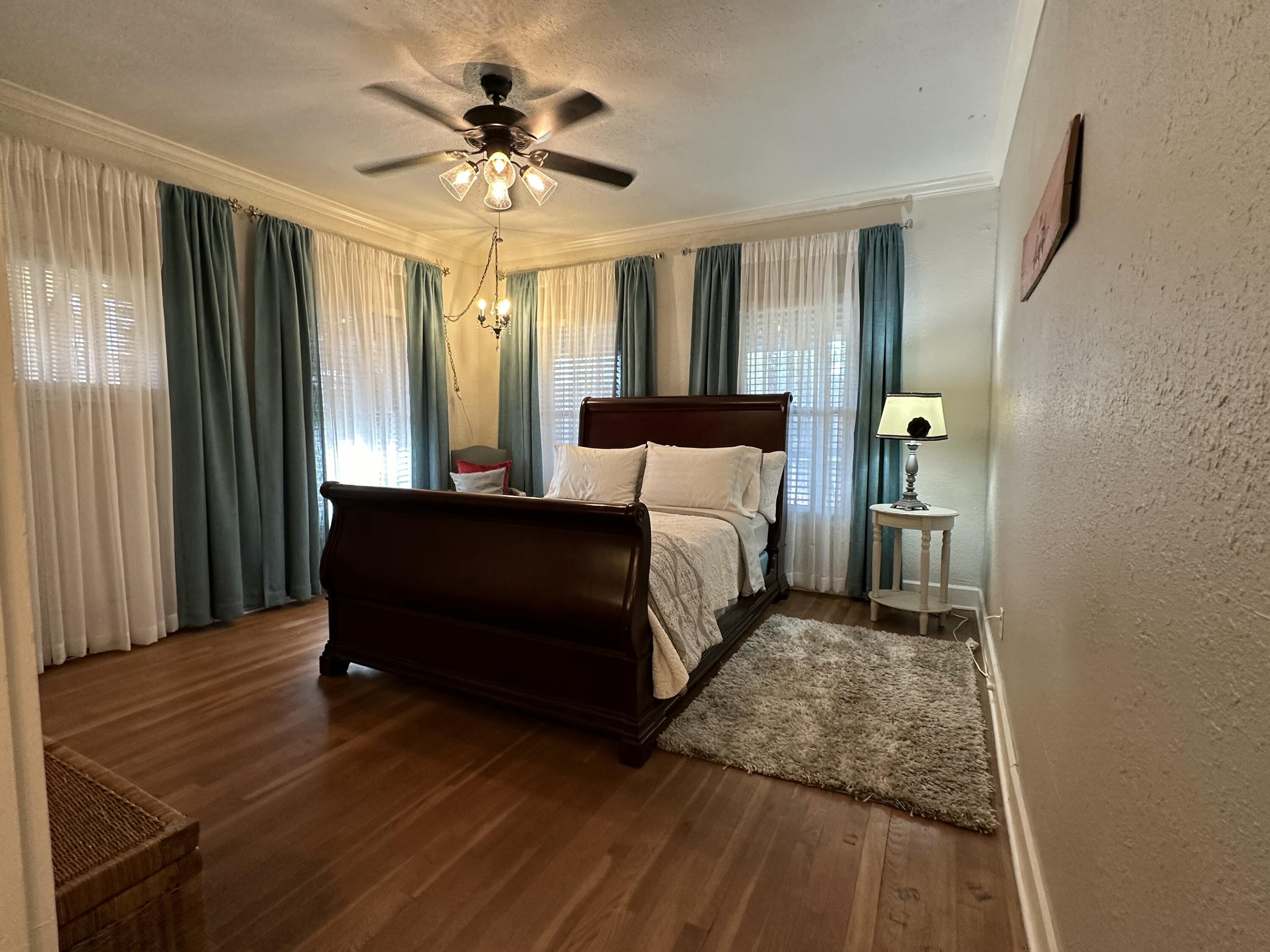 2508 27th Street Lubbock, TX 79410 - Photo 9 of 26 IMG_5869