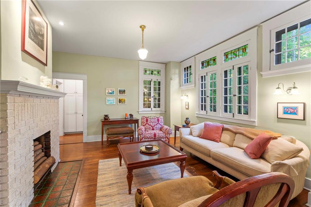 528 Undercliff Road Pittsburgh, PA 15221 - Photo 12 of 39