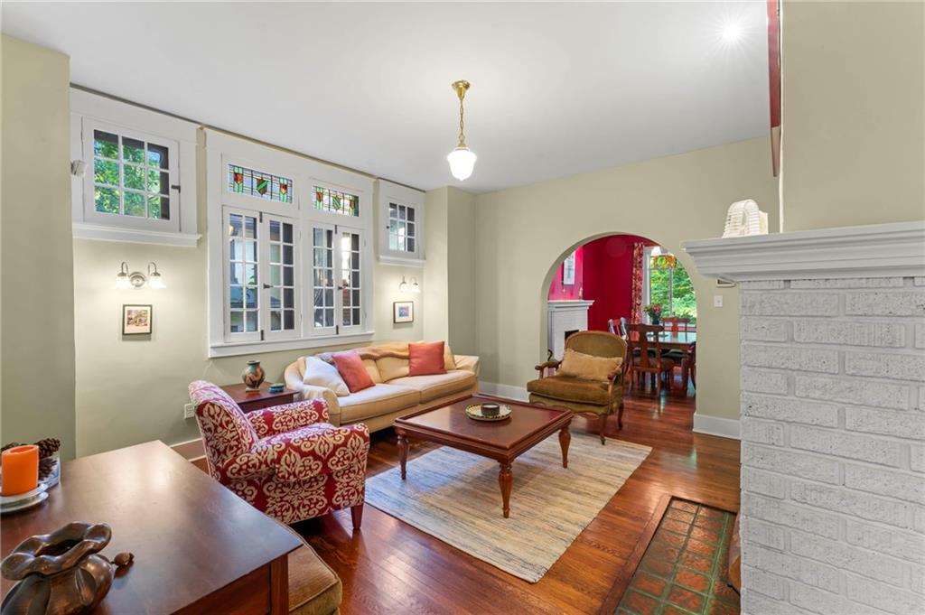 528 Undercliff Road Pittsburgh, PA 15221 - Photo 13 of 39