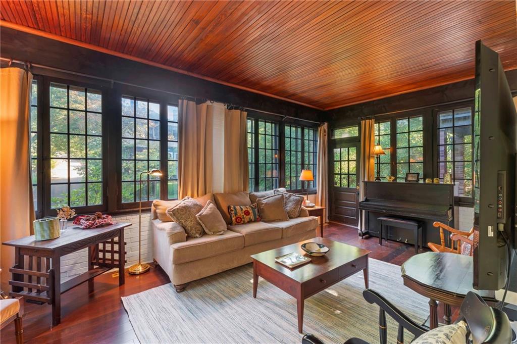 528 Undercliff Road Pittsburgh, PA 15221 - Photo 14 of 39