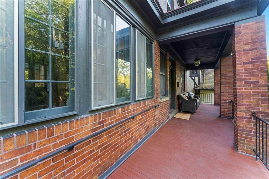 528 Undercliff Road Pittsburgh, PA 15221 - Photo 3 of 39