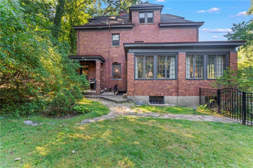 528 Undercliff Road Pittsburgh, PA 15221 - Photo 35 of 39