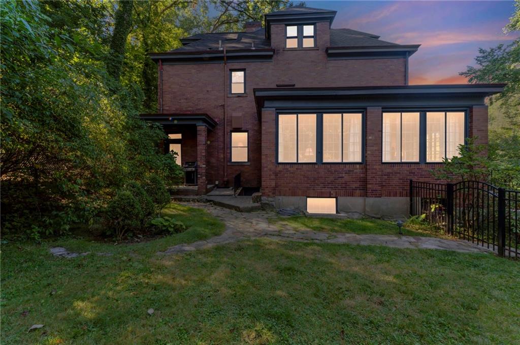 528 Undercliff Road Pittsburgh, PA 15221 - Photo 36 of 39