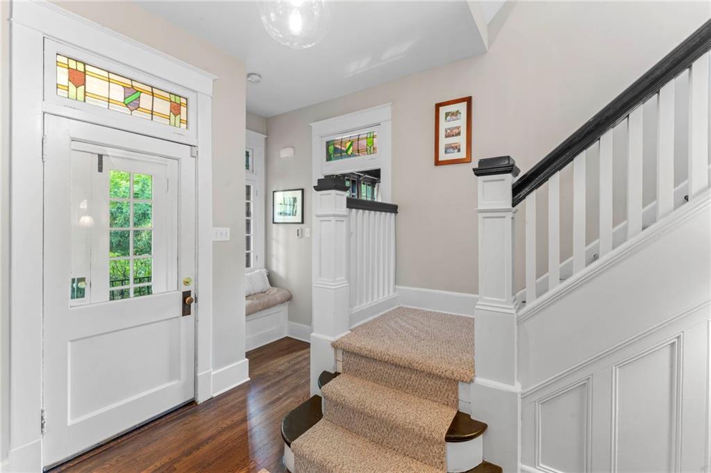 528 Undercliff Road Pittsburgh, PA 15221 - Photo 5 of 39