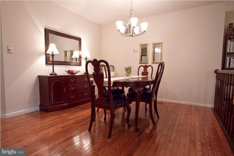 8595 Raglan Road Vienna, VA 22182 - Photo 3 of 30 Dining Room