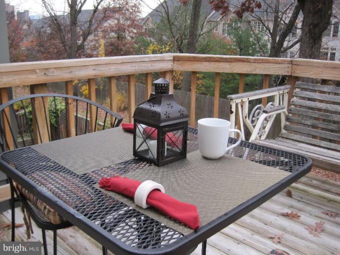 8595 Raglan Road Vienna, VA 22182 - Photo 23 of 30 Exterior #2