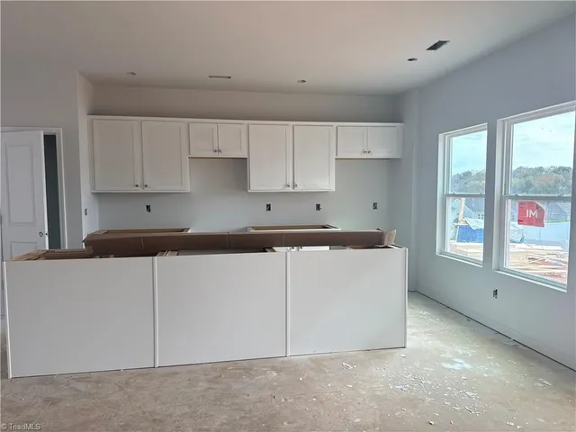 $414,000 | 552 Raspberry Hl Drive, Winston-Salem, NC 27106