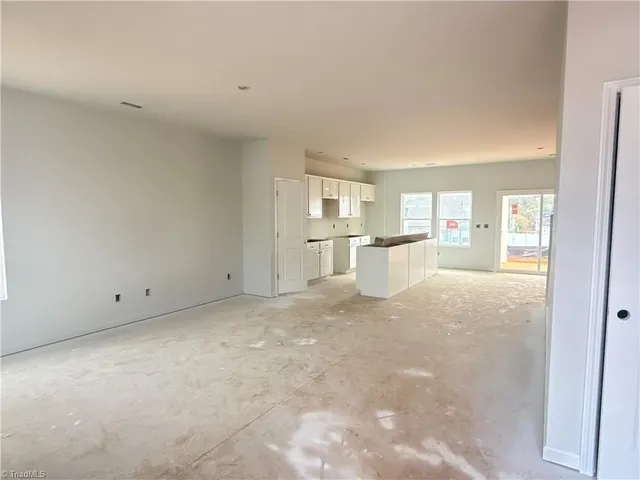 $414,000 | 552 Raspberry Hl Drive, Winston-Salem, NC 27106