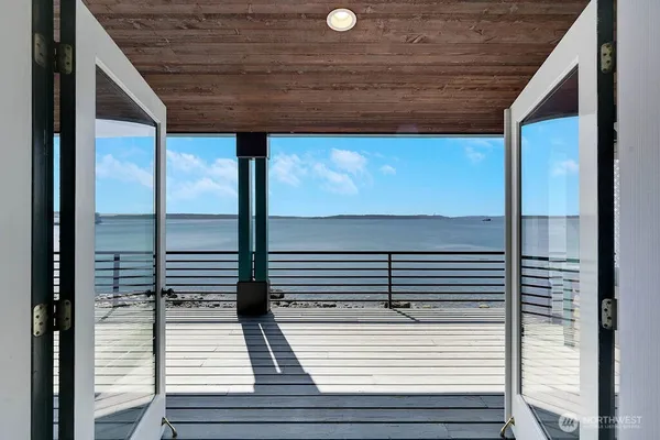 $733,000 | 1633 Water Street, Unit 3, Port Townsend, WA 98368