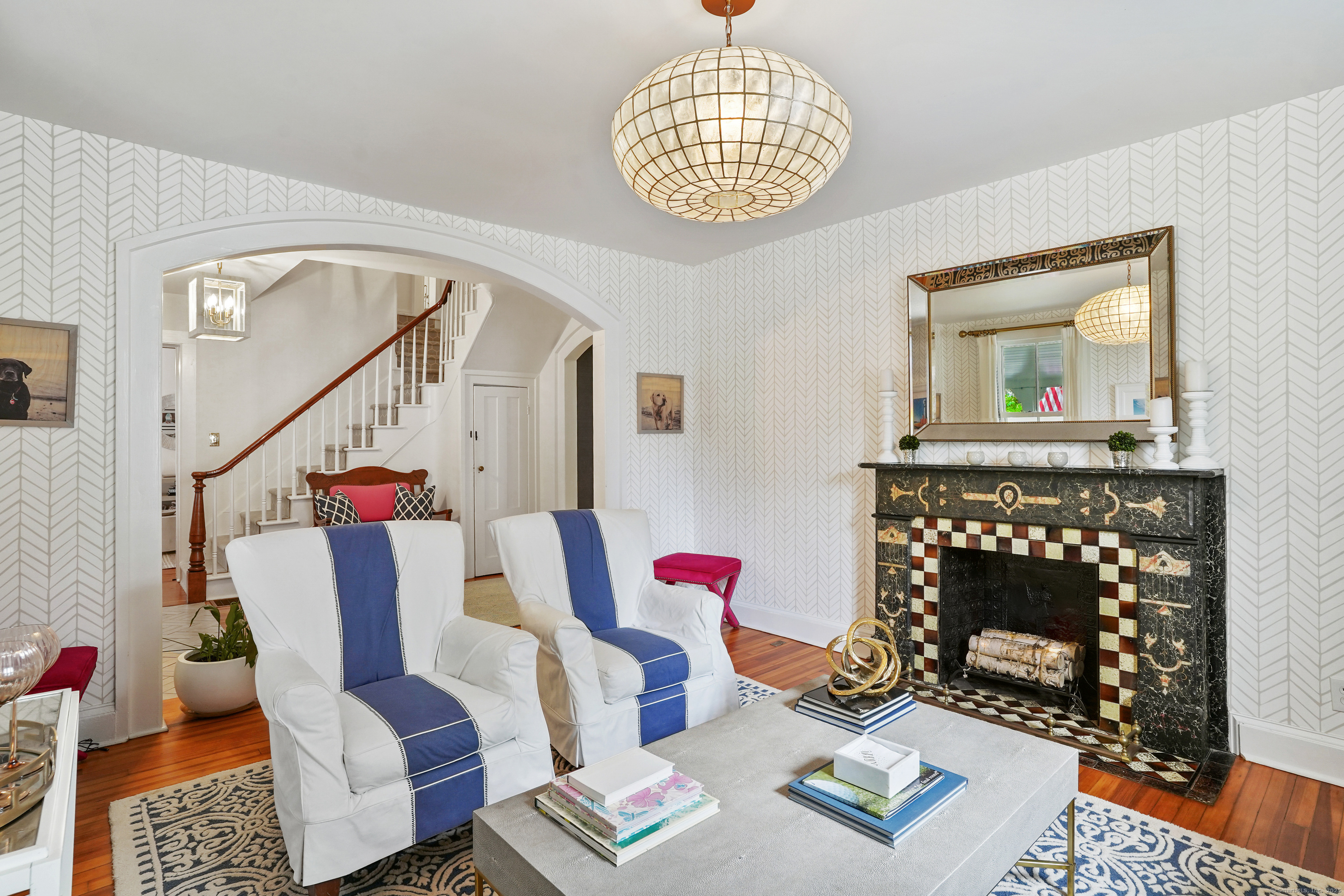 215 Old Post Road Fairfield, CT 06824 - Photo 5 of 39