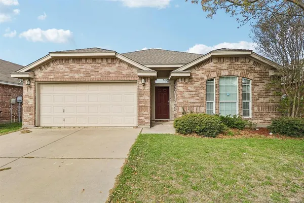 $2,200 | 8221 Mule Deer Run, Fort Worth, TX 76179