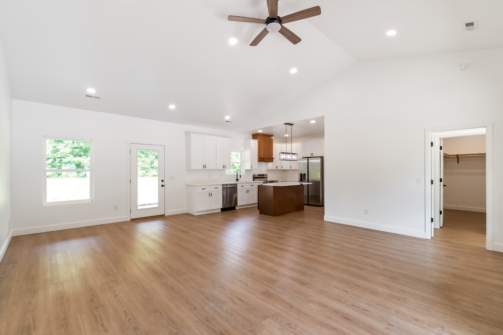 2757 Lick Creek Road Linden, TN 37096 - Photo 12 of 49