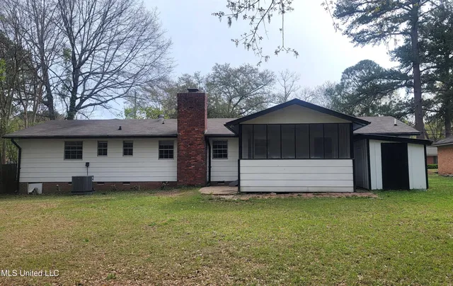$184,900 | 5849 Medallion Drive, Jackson, MS 39211