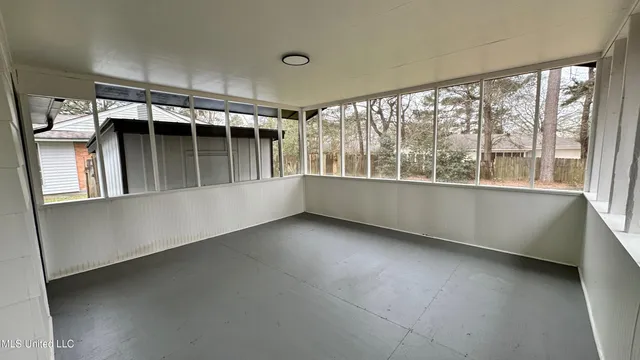 $184,900 | 5849 Medallion Drive, Jackson, MS 39211