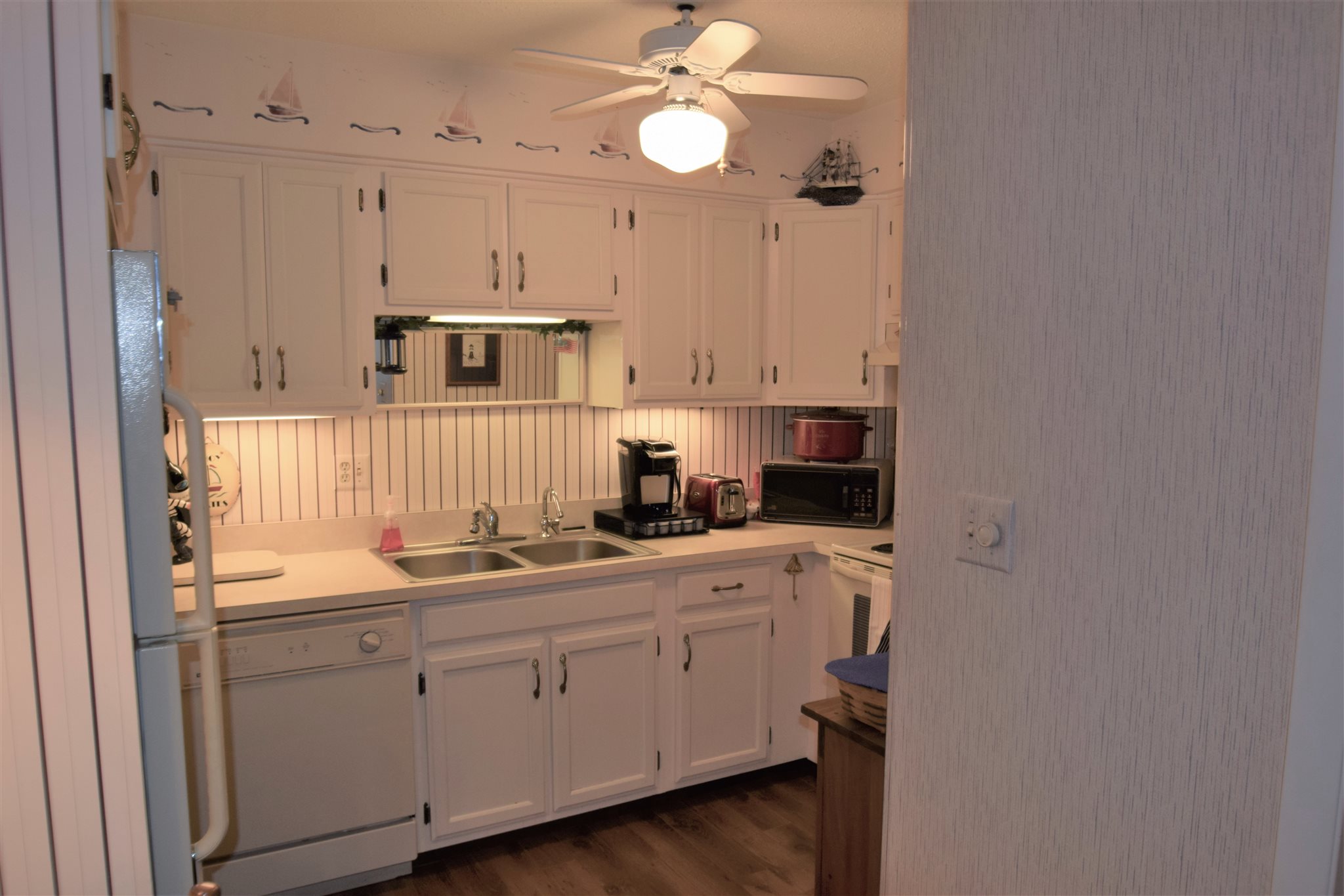 12601 Pleasant Grove Road, Unit 34 Syracuse, IN 46567 - Photo 5 of 25 Gallery Image 5