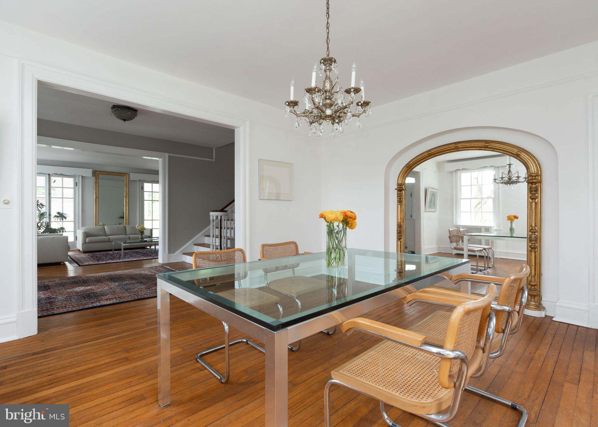 103 Edgevale Road Baltimore, MD 21210 - Photo 18 of 71 A gilt mirror in custom alcove makes a statement