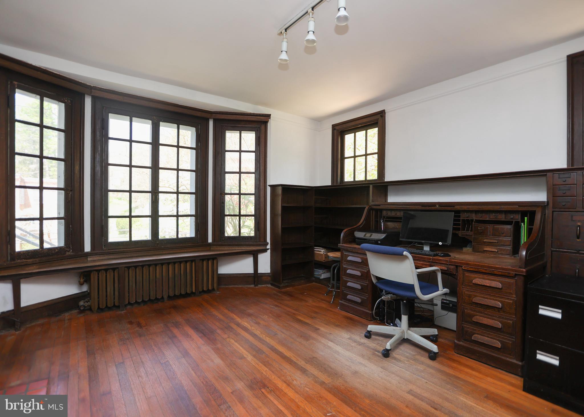 103 Edgevale Road Baltimore, MD 21210 - Photo 24 of 71 Built in oak drawers, shelves, and desk