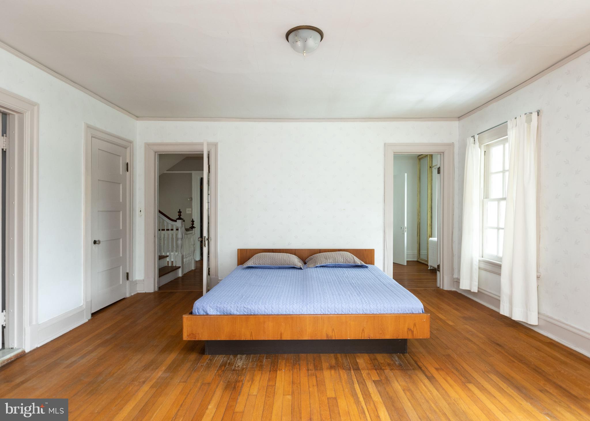 103 Edgevale Road Baltimore, MD 21210 - Photo 36 of 71 Primary is large enough for a king sized bed
