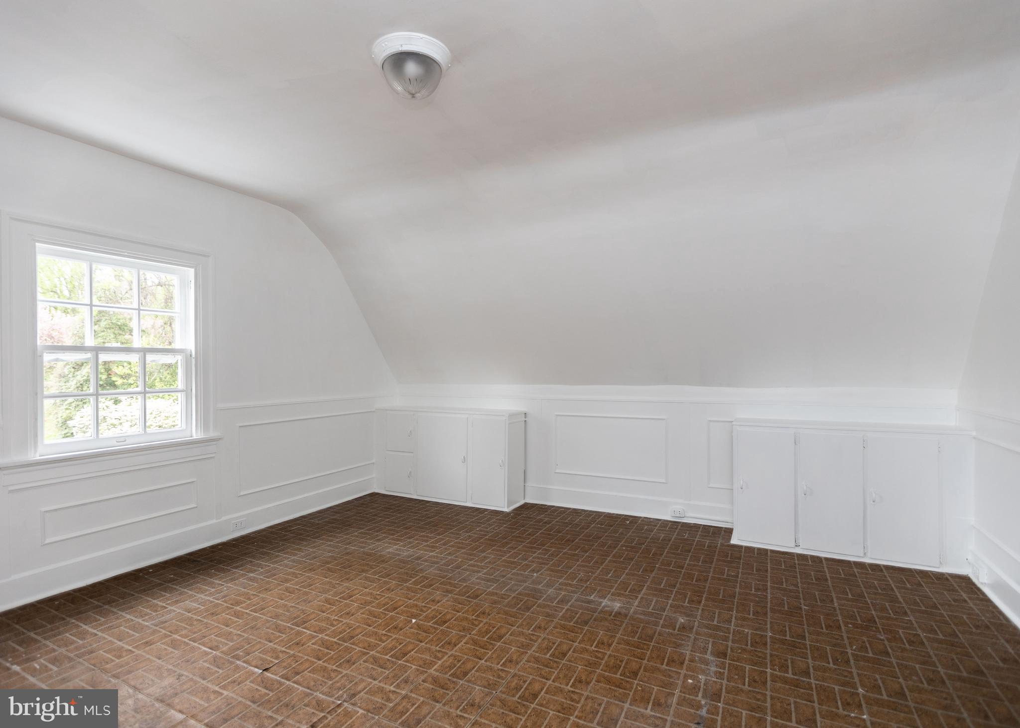 103 Edgevale Road Baltimore, MD 21210 - Photo 54 of 71 Large 5th bedroom or upper level family room