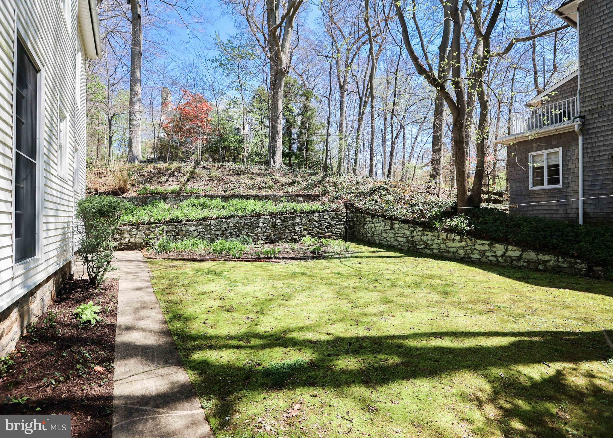103 Edgevale Road Baltimore, MD 21210 - Photo 64 of 71 Level side yard