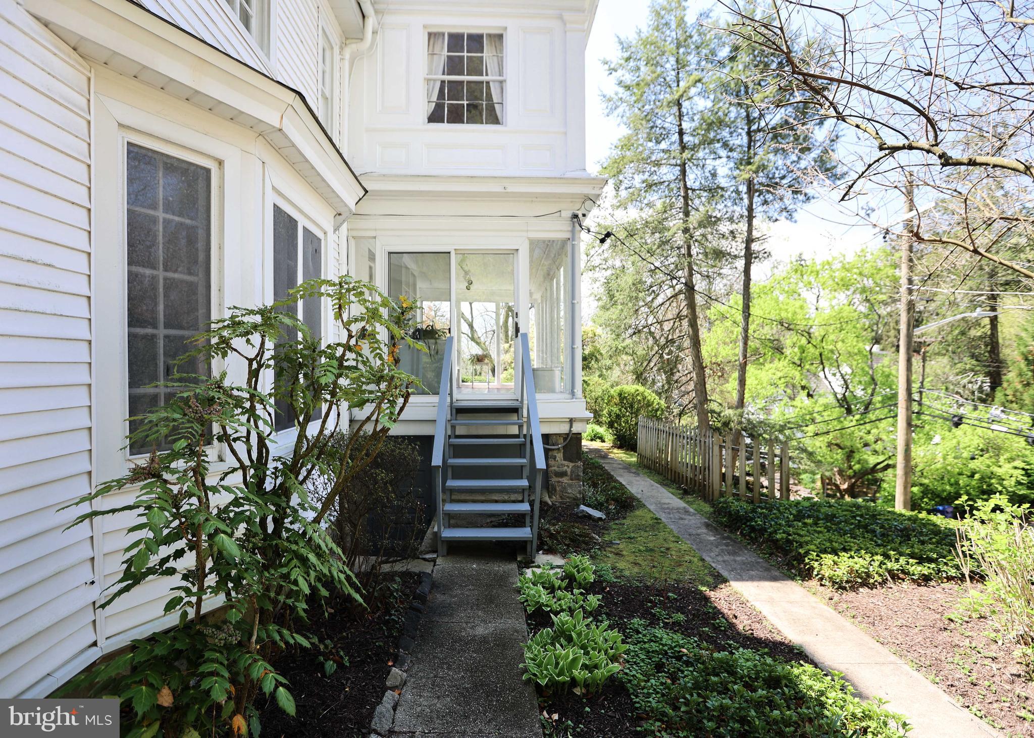 103 Edgevale Road Baltimore, MD 21210 - Photo 66 of 71 Side view showing sun porch