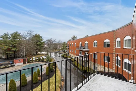 $420,000 | 44 Loomis Street, Unit 309, Malden, MA 02148