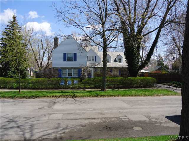 121 Leicester Road Tonawanda, NY 14217 - Photo 1 of 1 Exterior Front