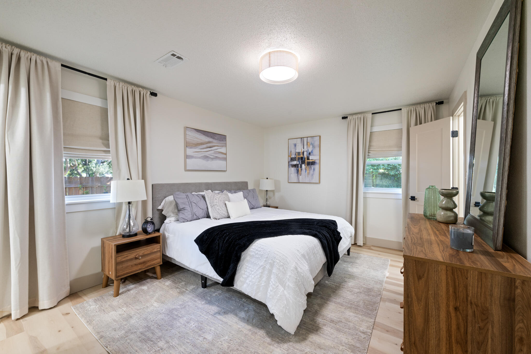 538 22nd Street Niceville, FL 32578 - Photo 17 of 46 a bed room with a bed and a couch