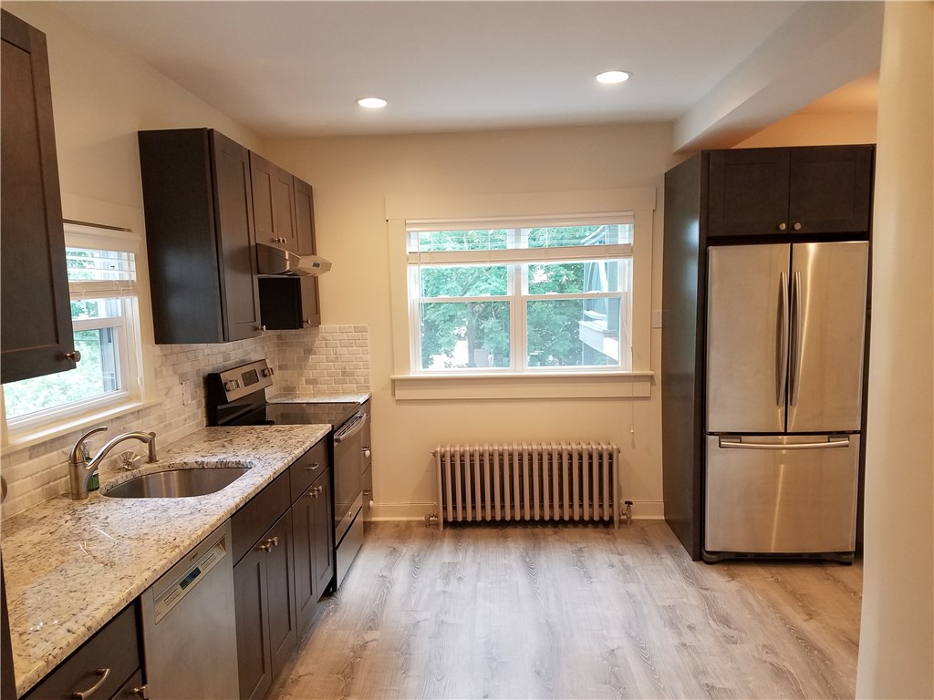 49 Merton Road, Unit 2 Newport, RI 02840 - Photo 7 of 42 Kitchen
