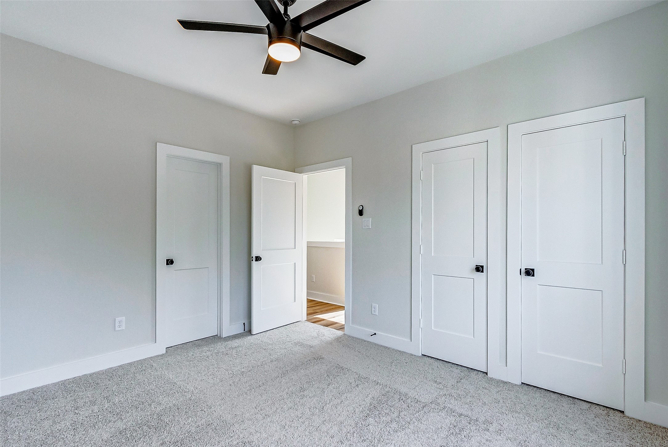 5407 Lee Street Houston, TX 77020 - Photo 24 of 36 a view of a room with a ceiling fan