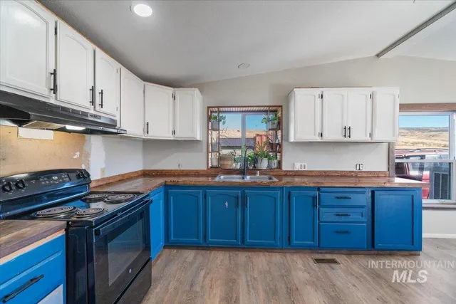 $383,900 | 2284 Weiser River Road, Weiser, ID 83672