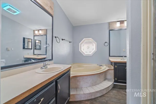 $383,900 | 2284 Weiser River Road, Weiser, ID 83672