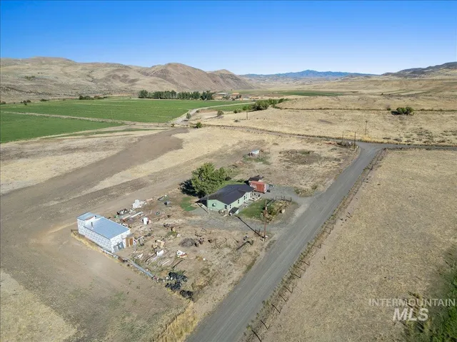 $383,900 | 2284 Weiser River Road, Weiser, ID 83672