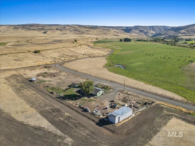$383,900 | 2284 Weiser River Road, Weiser, ID 83672
