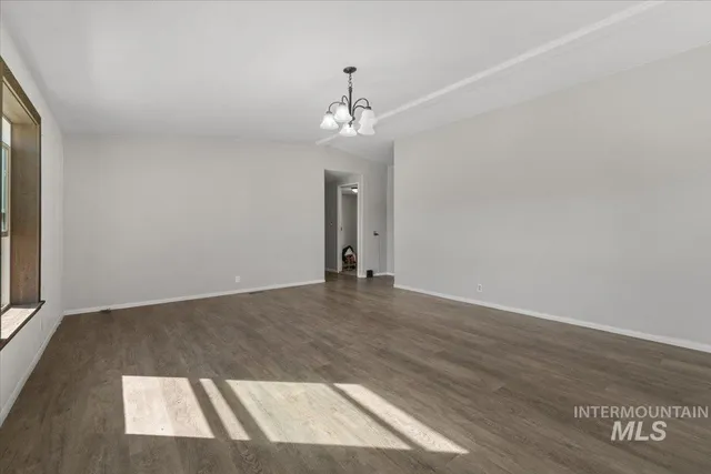 $383,900 | 2284 Weiser River Road, Weiser, ID 83672