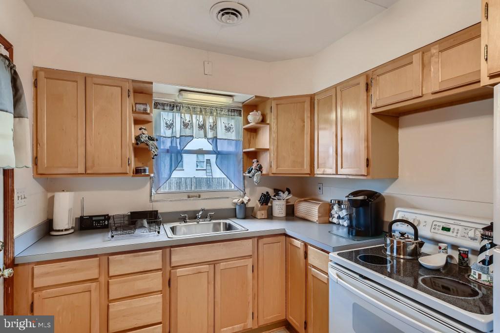 115 Homeland Road Pasadena, MD 21122 - Photo 13 of 40 Gallery Image 13