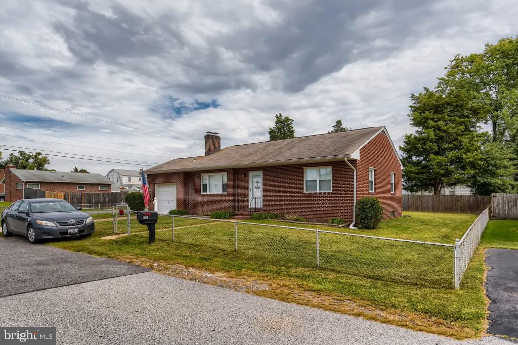115 Homeland Road Pasadena, MD 21122 - Photo 4 of 40 Gallery Image 4