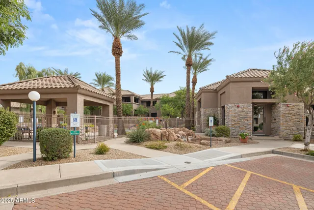 $2,500 | 11680 East Sahuaro Drive, Unit 2017, Scottsdale, AZ 85259
