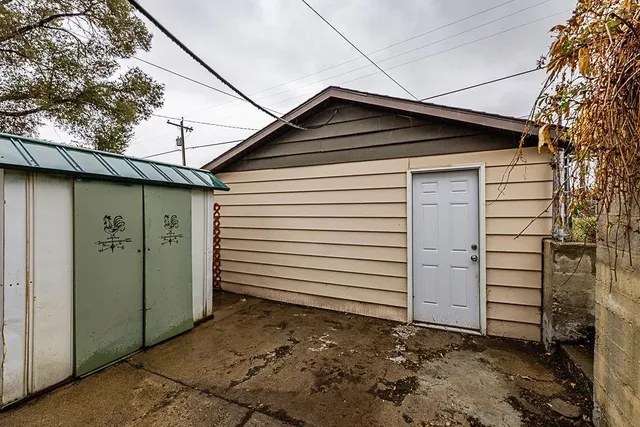 $219,000 | 1002 Wyoming Street, Rock Springs, WY 82901