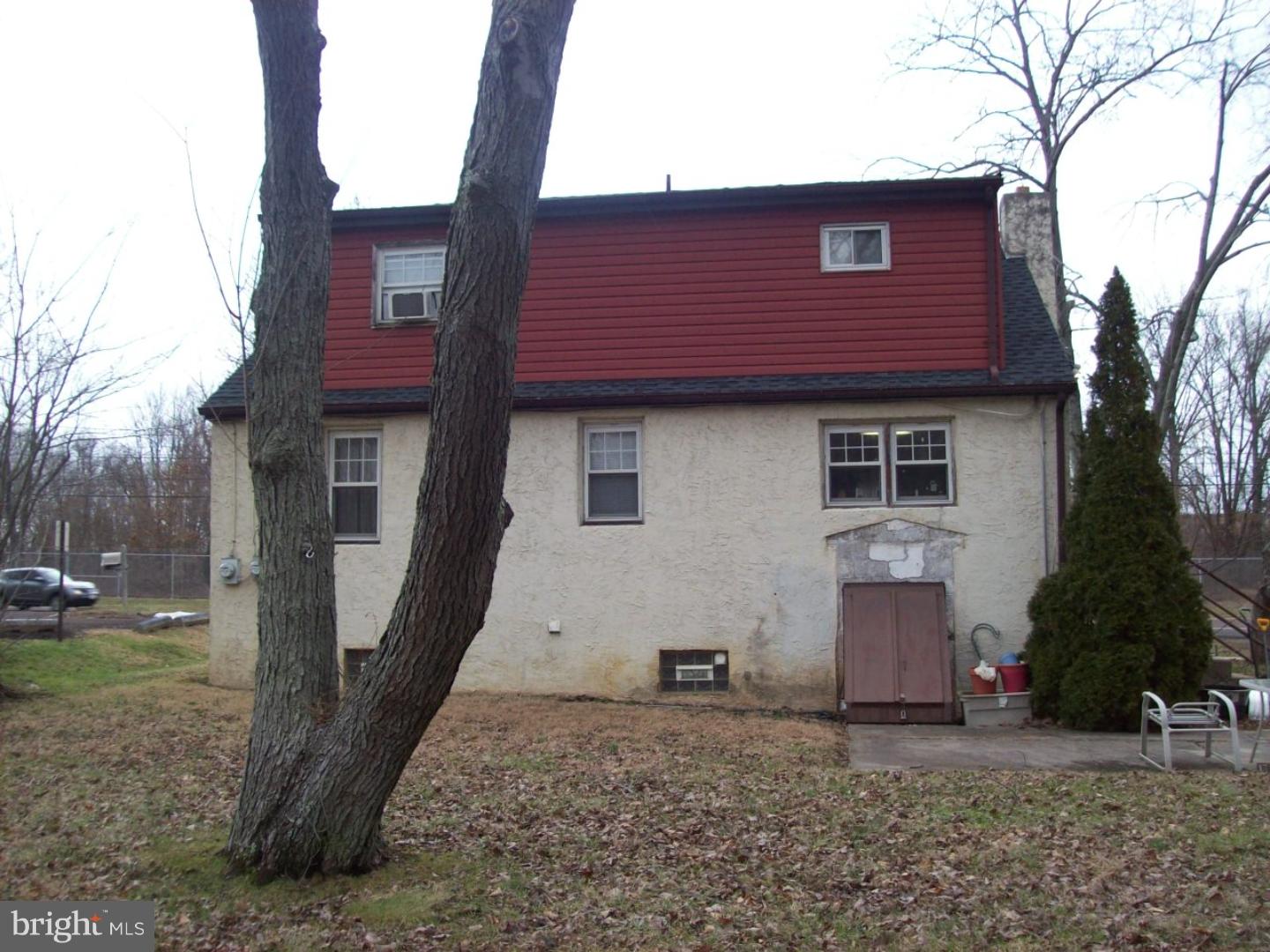 613 Horsham Road Horsham, PA 19044 - Photo 3 of 4 Exterior Back