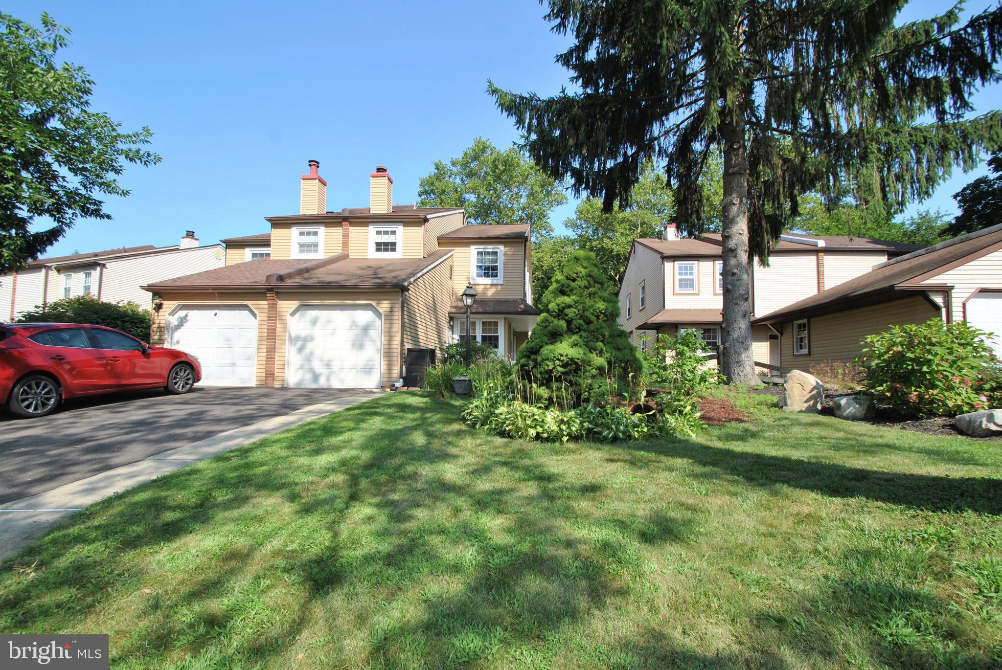 5 Sandy Ridge Drive Doylestown, PA 18901 - Photo 2 of 28