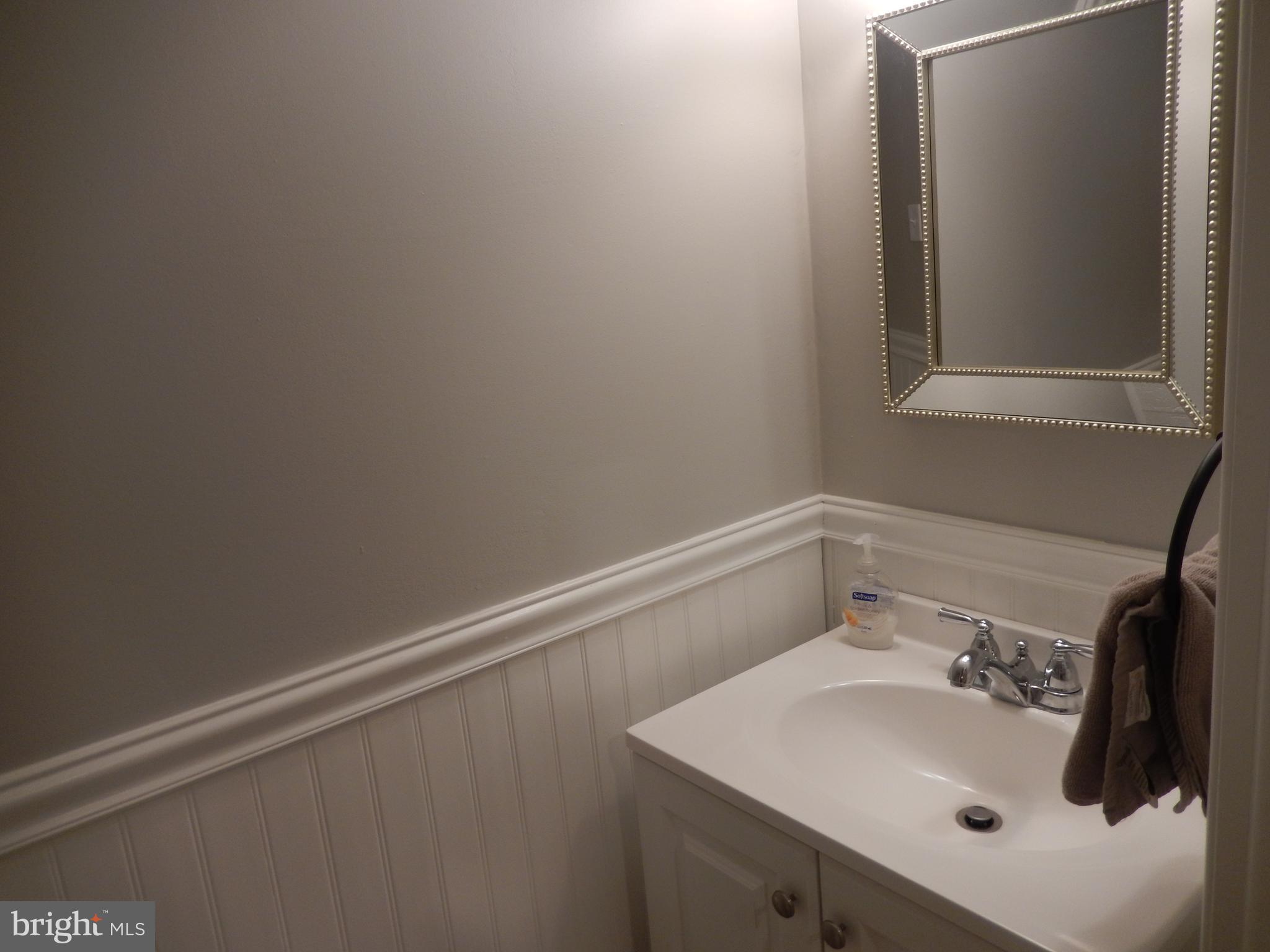 3209 Kilburn Road Philadelphia, PA 19114 - Photo 13 of 29 Powder Room